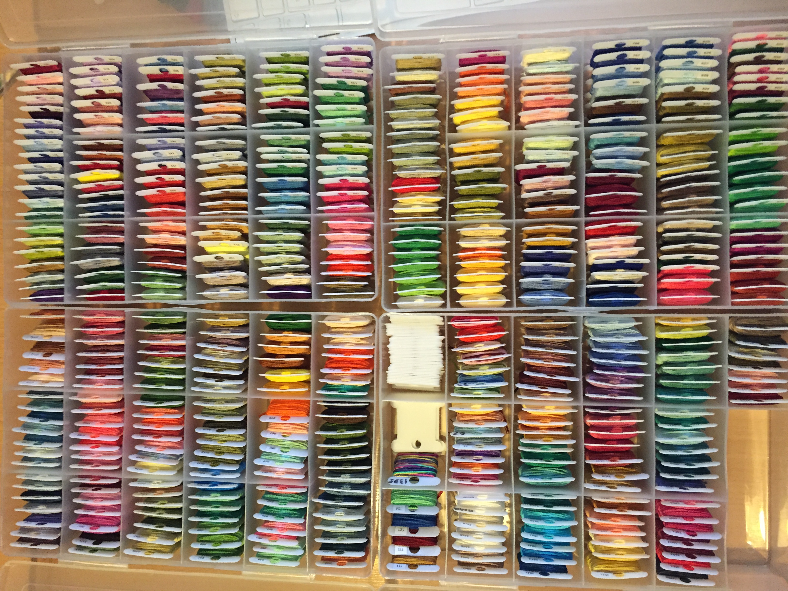 DMC 447 basic solid color embroidery thread set complete.